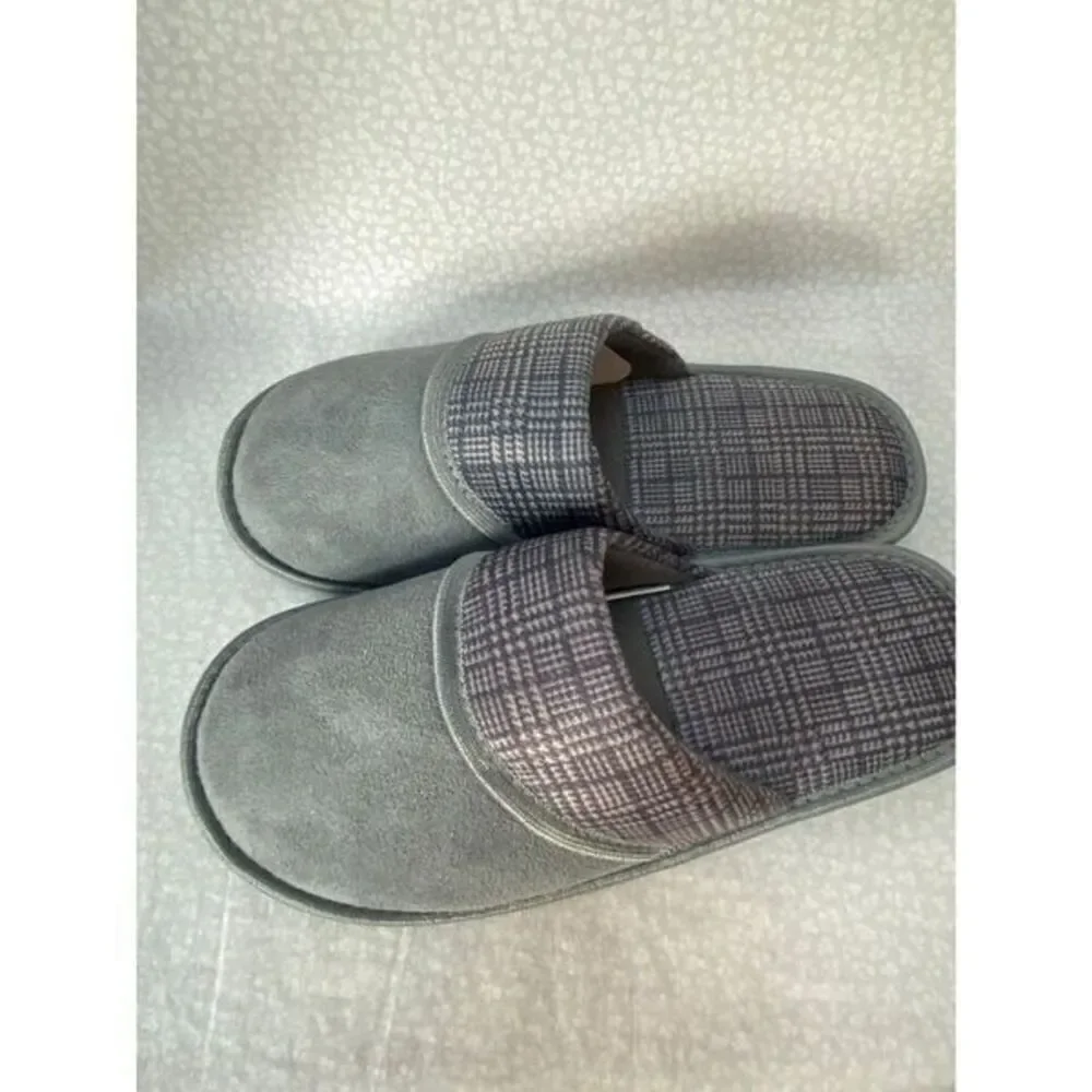 GOLDTOE Men's Size Medium (8-9) Gray Memory Foam Slippers.